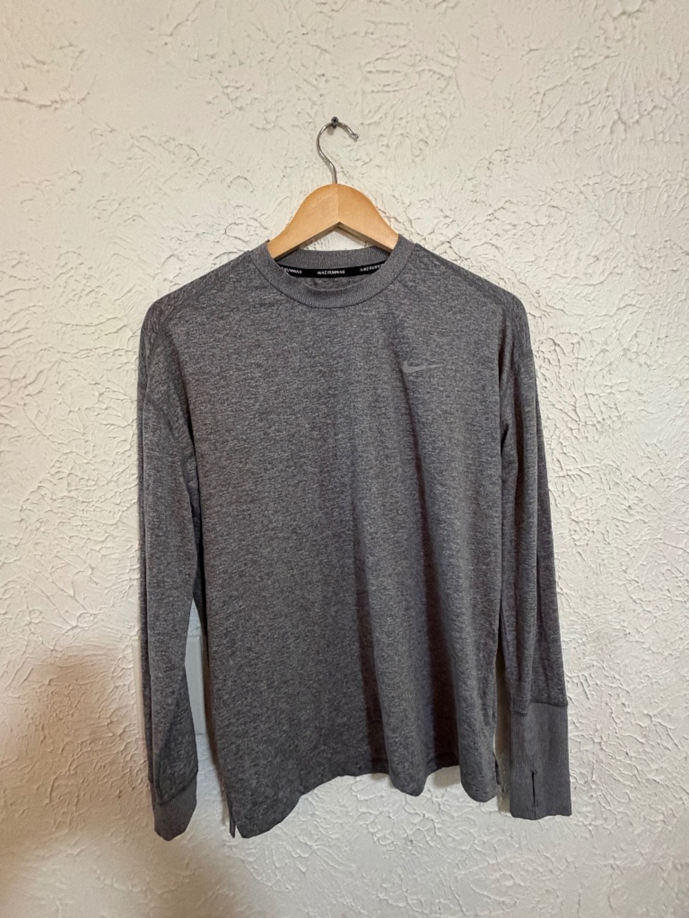 Nike Dri FIT Gray Long Sleeve Top Medium Stretch Athletic Shirt